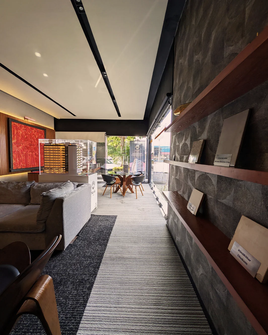SHOWROOM-Marsella-grupo-fiat-merida-inmobiliaria
